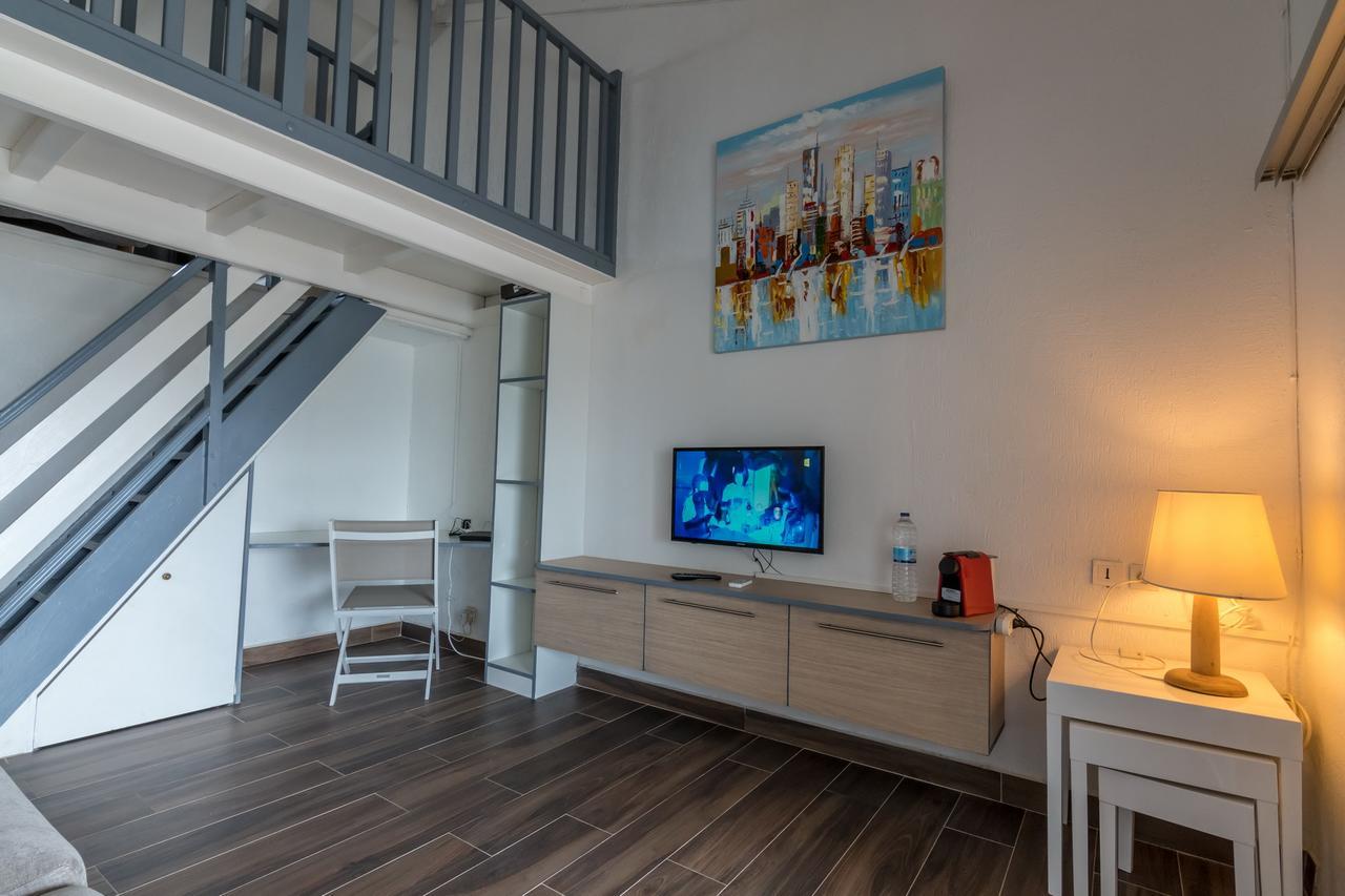 Appartamento Superbe Studio En Duplex, Vue Sur Mer Et Piscine Le Gosier  Esterno foto